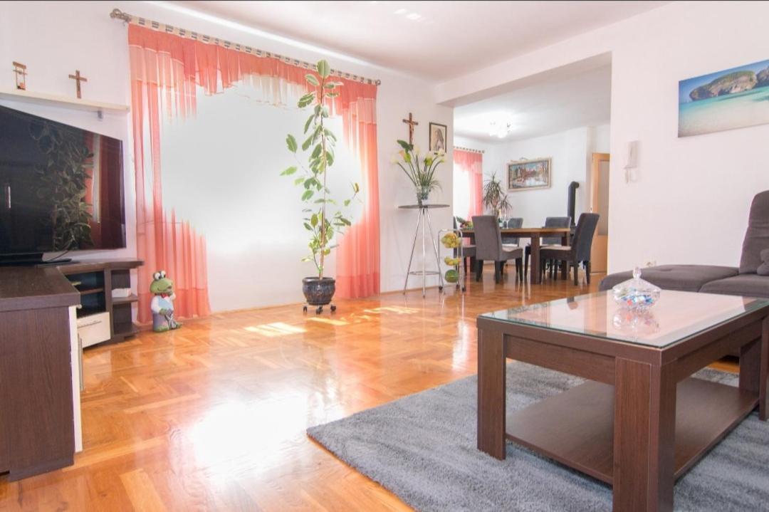 Apartment Antonella Fasana Fažana Екстериор снимка