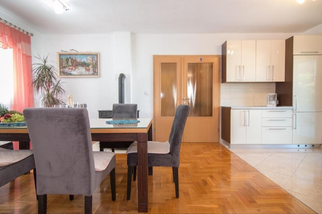 Apartment Antonella Fasana Fažana Екстериор снимка